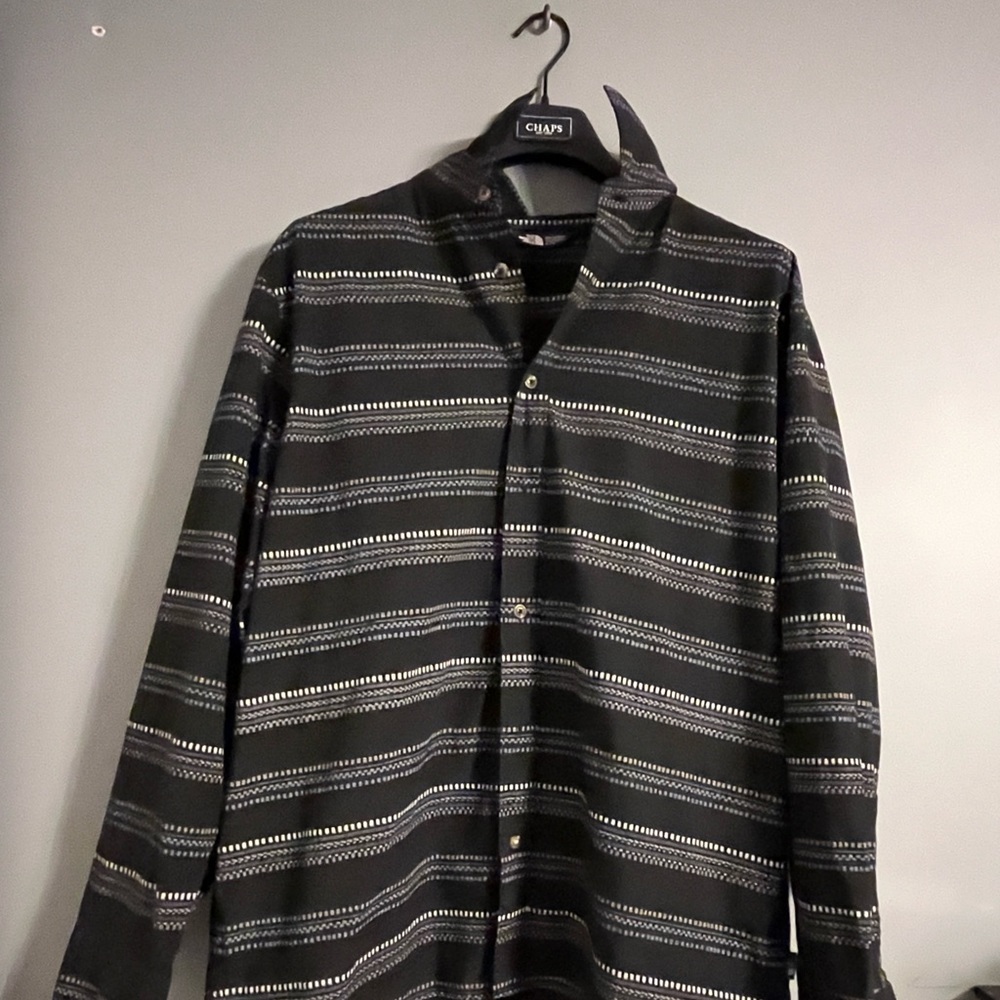 The North Face Men’s Shirt - Size XL - Striped